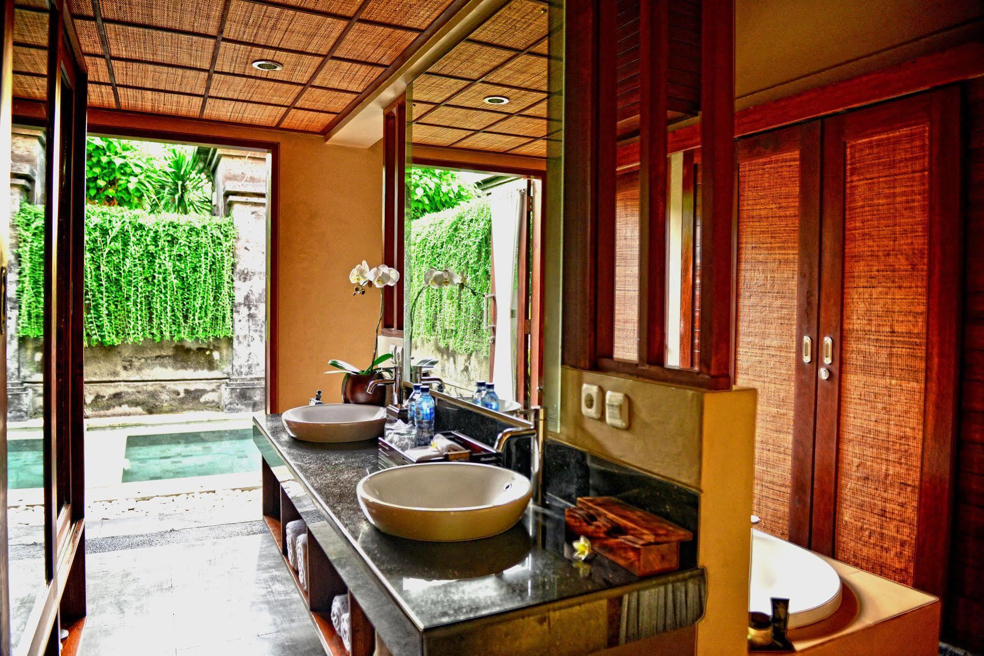 Nyuh Bali Villas Seminyak  Exterior photo
