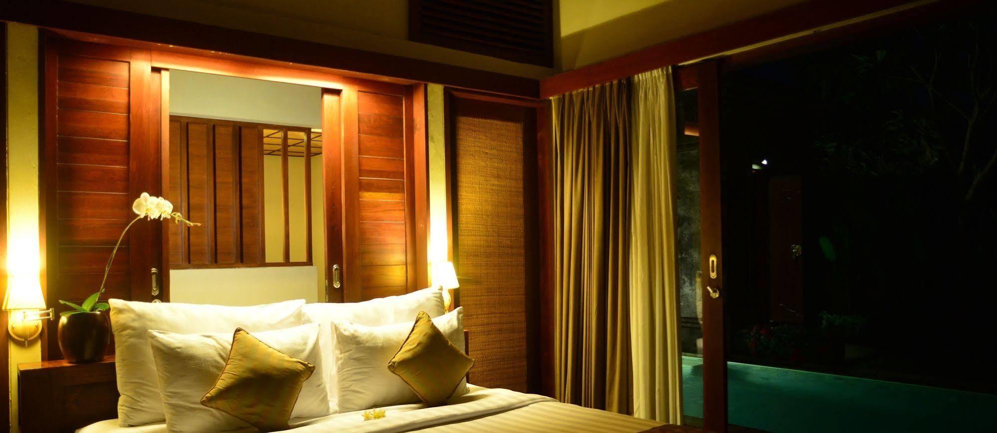 Nyuh Bali Villas Seminyak  Exterior photo